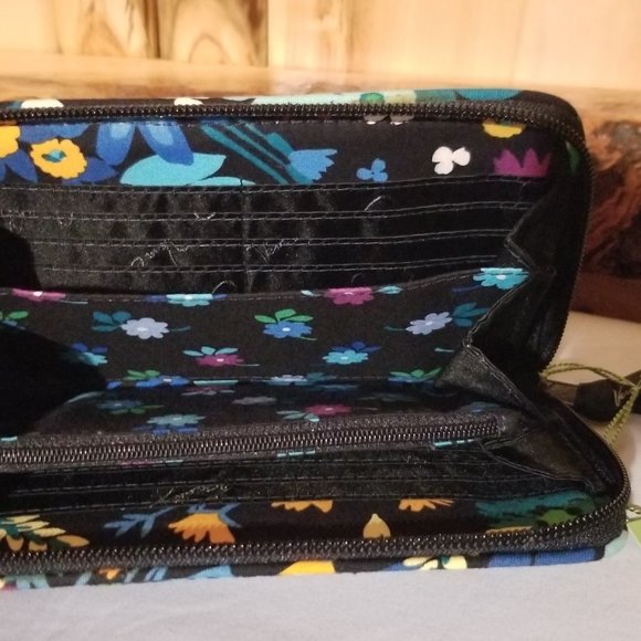 Vera Bradley Accordion Wallet in Midnight Blues - Picture 2 of 3